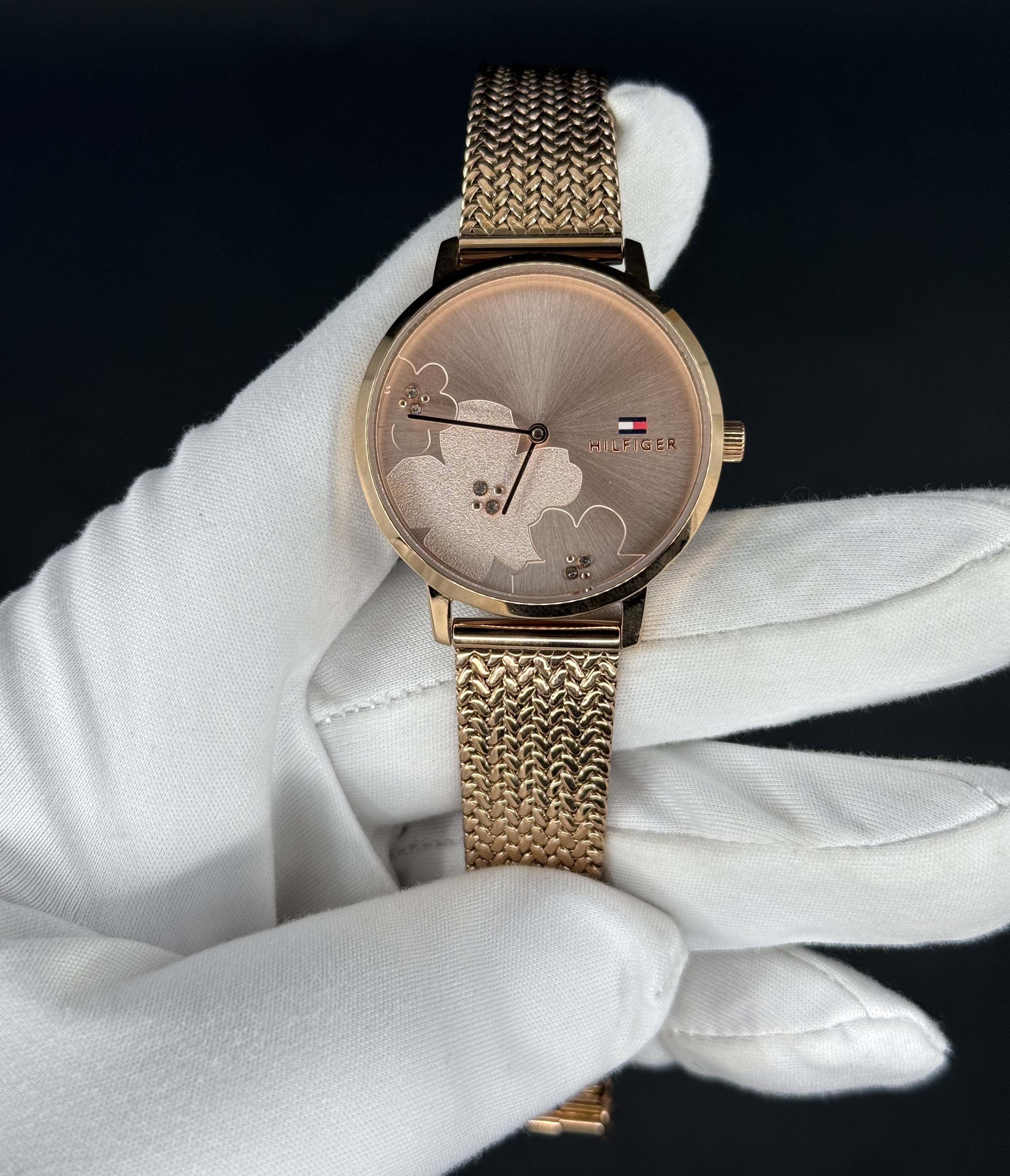 Hilfiger 24mm Çiçek Altın Sarısı Kadran Kadın Saati
