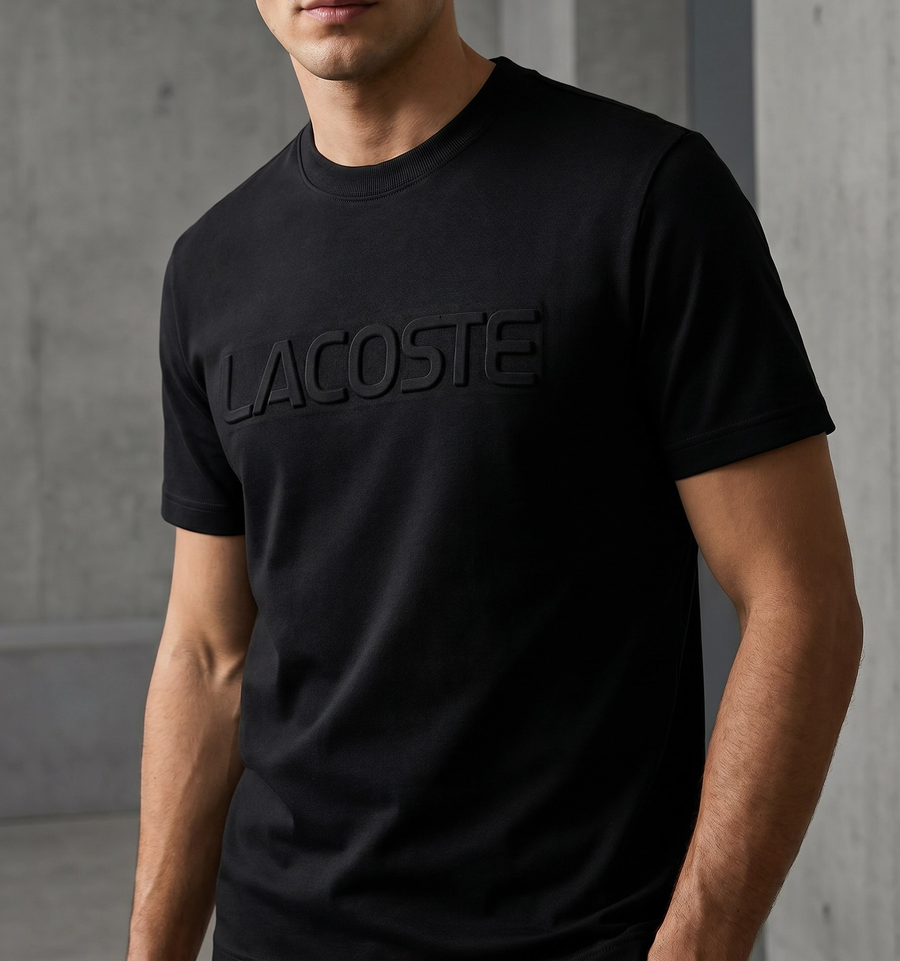 Lacoste Kabartma Logo Detaylı Siyah Tişört